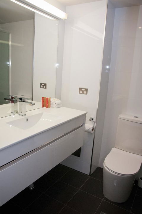 The O'Connell Inn - Australian Directory 3