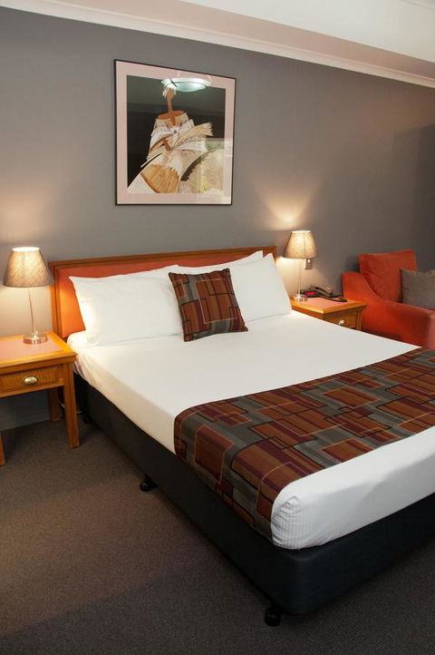The O'Connell Inn - Australian Directory 19