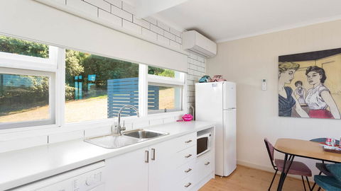 Victor Apartments - Australian Directory 9