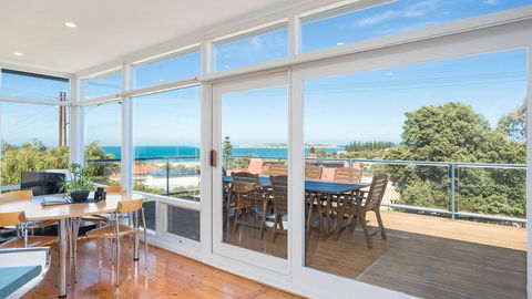 Victor Apartments - Australian Directory 15