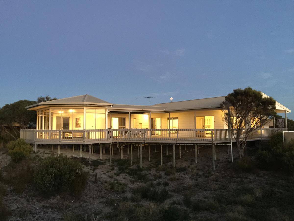 Island Beach SA Australian Directory
