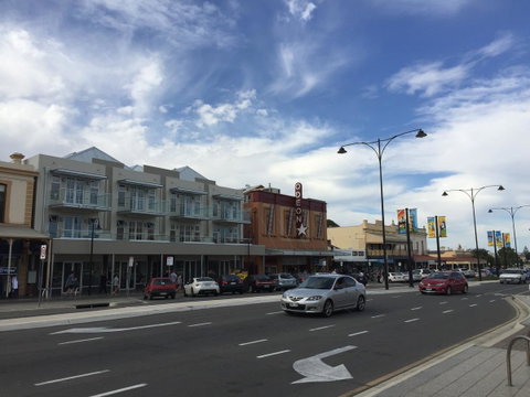Semaphore Splash Apartments - Australian Directory 14