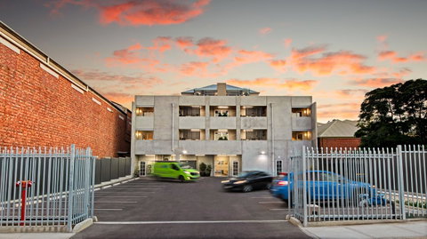 Semaphore Splash Apartments - Australian Directory 1