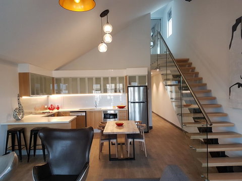 Semaphore Splash Apartments - Australian Directory 5
