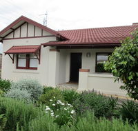 Mataro Cottage - Australian Directory