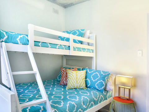 Seaview Sunset Holiday Apartments - Australian Directory 35