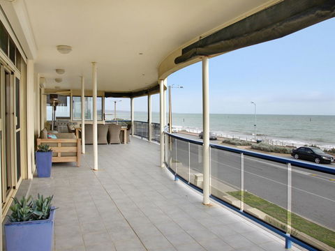 Seaview Sunset Holiday Apartments - Australian Directory 25