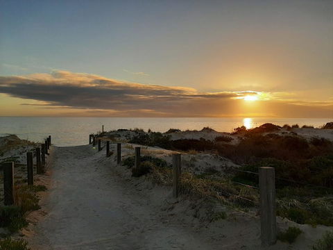 Seaview Sunset Holiday Apartments - Australian Directory 1