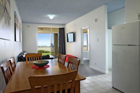 Seaview Sunset Holiday Apartments - Australian Directory 43