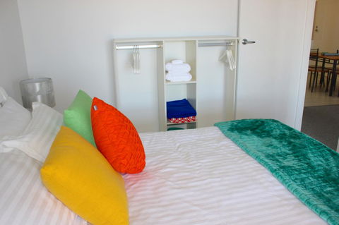 Seaview Sunset Holiday Apartments - Australian Directory 9