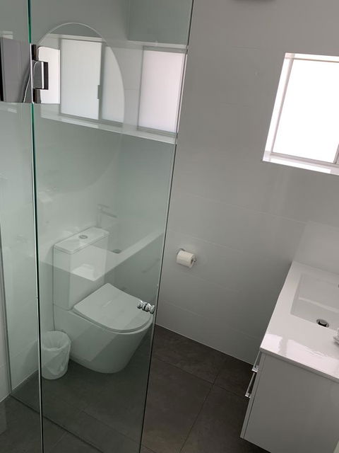 Seaview Sunset Holiday Apartments - Australian Directory 2