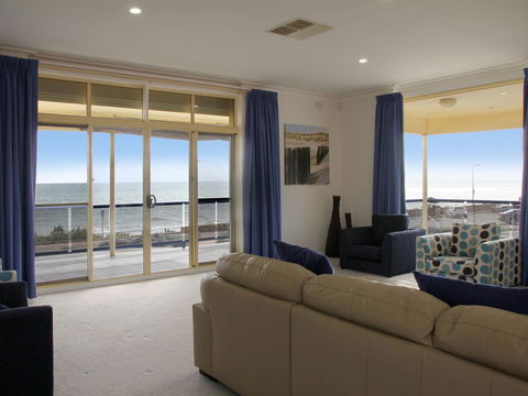 Seaview Sunset Holiday Apartments - Australian Directory 23