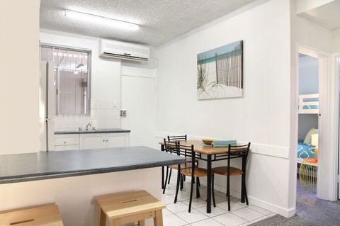 Seaview Sunset Holiday Apartments - Australian Directory 42