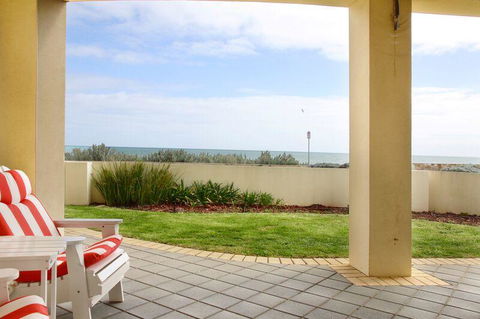 Seaview Sunset Holiday Apartments - Australian Directory 40
