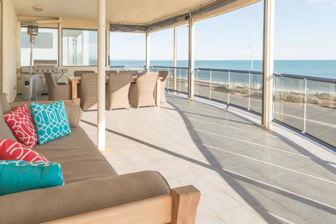 Seaview Sunset Holiday Apartments - Australian Directory 6