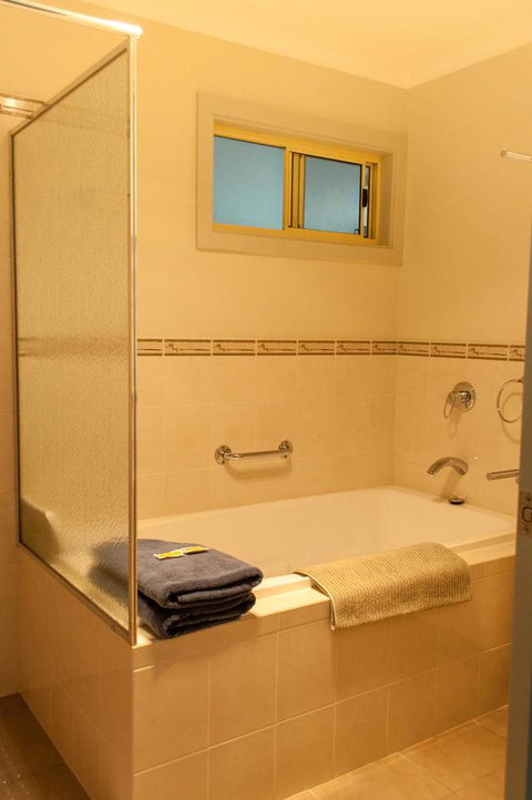 Admirals Inn - Australian Directory 10