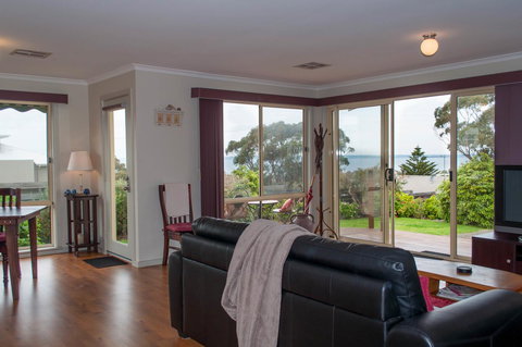 Admirals Inn - Australian Directory 23