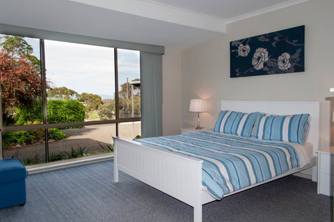 Admirals Inn - Australian Directory 27