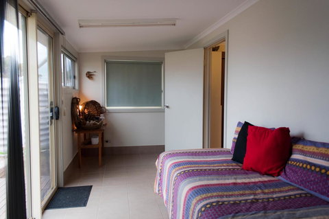 Admirals Inn - Australian Directory 18