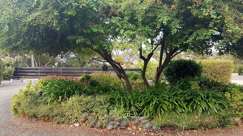 Admirals Inn - Australian Directory 2