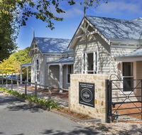 Grandview Homes Accommodation - The Adelaide - Australian Directory