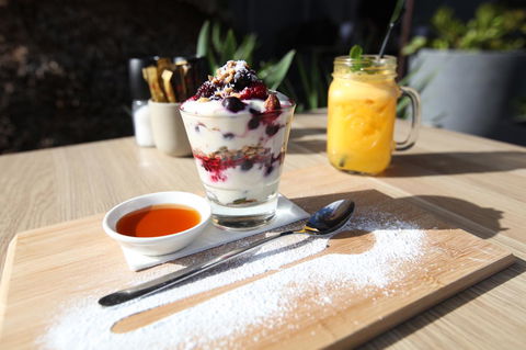 The Palms Apartments - Australian Directory 7