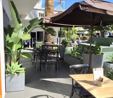 The Palms Apartments - Australian Directory 10