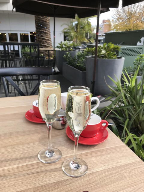 The Palms Apartments - Australian Directory 12