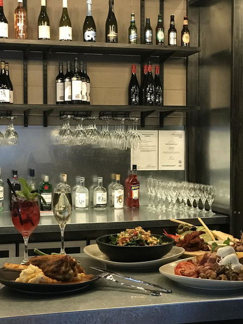 The Palms Apartments - Australian Directory 11