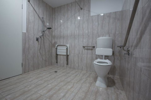 The Palms Apartments - Australian Directory 17