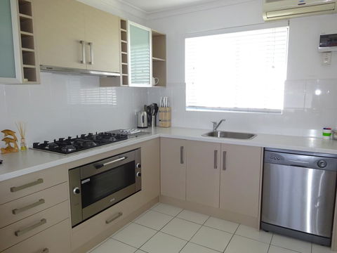 Selene Holiday Apartment @West Beach - Australian Directory 16