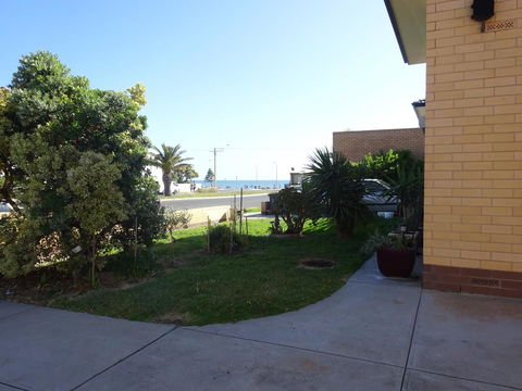Selene Holiday Apartment @West Beach - Australian Directory 30