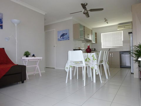 Selene Holiday Apartment @West Beach - Australian Directory 1