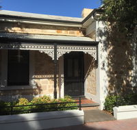 8 Osborne - Australian Directory