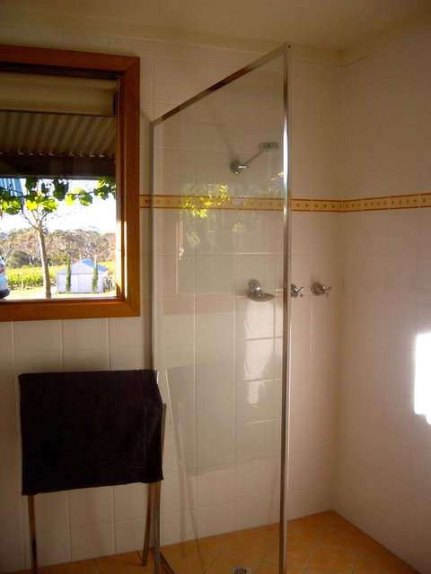 STUDIO ECHUNGA Adelaide Hills - Australian Directory 14