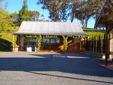 STUDIO ECHUNGA Adelaide Hills - Australian Directory 16