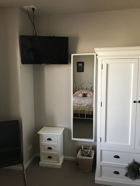 Rezare House Bed & Breakfast - Australian Directory 10