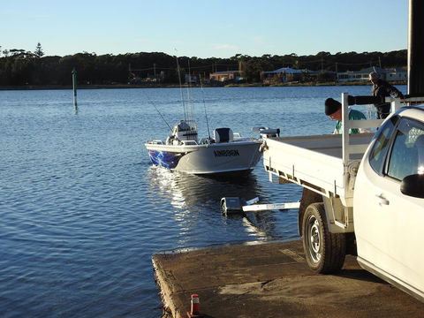 Lake Edge Apartments - Australian Directory 23