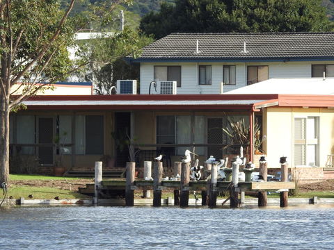 Lake Edge Apartments - Australian Directory 28