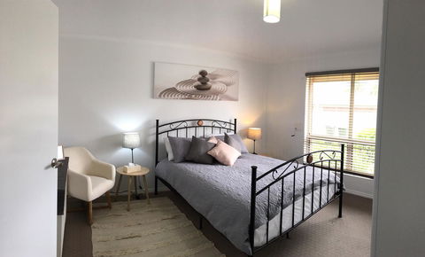 Windsor Gardens Home - Australian Directory 1