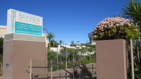 Bayview Beachfront Apartments, In Town Right On The Beach - Australian Directory 16
