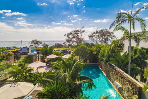 Bayview Beachfront Apartments, In Town Right On The Beach - Australian Directory 0