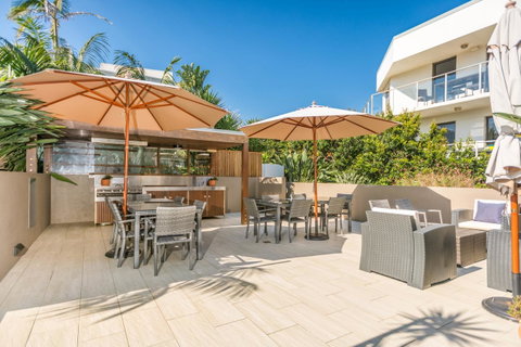 Bayview Beachfront Apartments, In Town Right On The Beach - Australian Directory 9