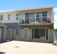 Elandra Holiday Home - Australian Directory
