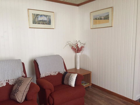 Kingscote Central - Australian Directory 0