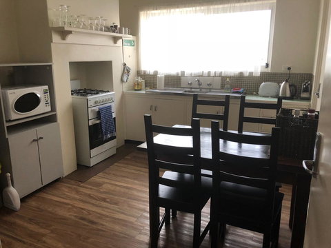 Kingscote Central - Australian Directory 7