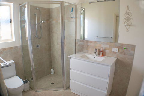 Longreach At Port Elliot - Australian Directory 18