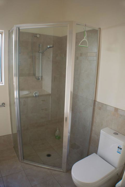 Longreach At Port Elliot - Australian Directory 21