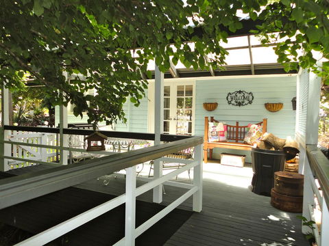 Aldgate Valley Bed And Breakfast - Australian Directory 17