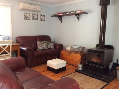 Aldgate Valley Bed And Breakfast - Australian Directory 8